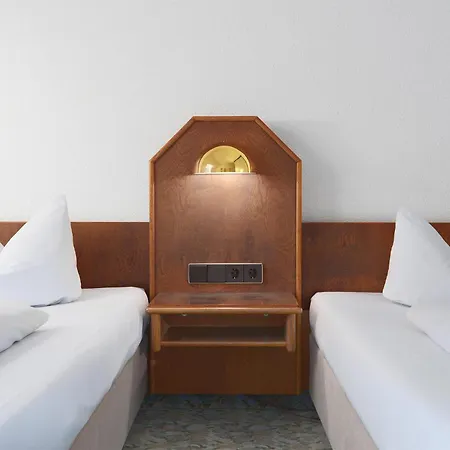 Hotel Trip Frankfurt 3*