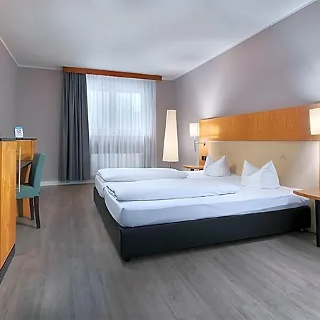 Trip Frankfurt ホテル 3*